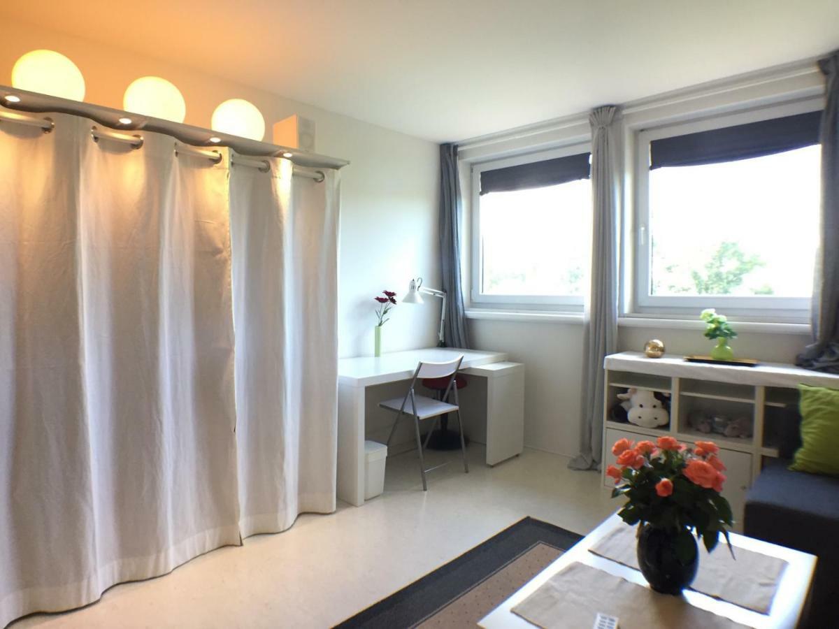 Grosses Helles Zimmer + Eigenes Bad Hamburg Eksteriør bilde